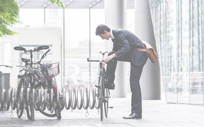 Fahrradständer auf dem Unternehmensgelände