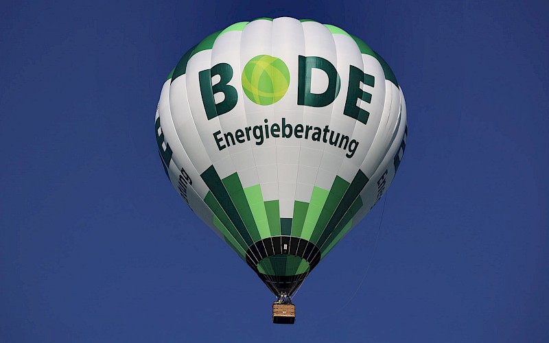 Der Bode Heißluftballon hebt ab